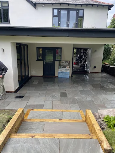 Resin bound patio with silver grey aggregate in Chorlton